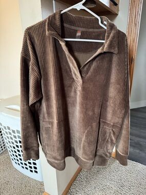 Mono B Brown Ribbed Pullover